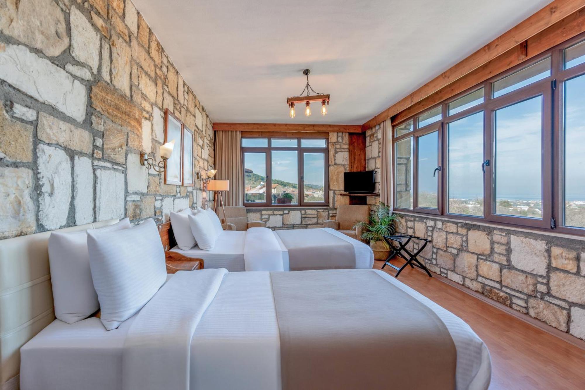 Kozbeyli Konagi Hotel Yenifoca Ngoại thất bức ảnh